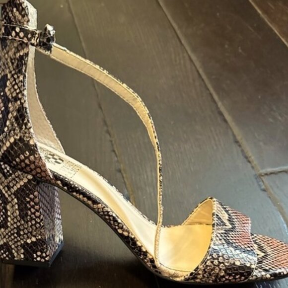 Vince Camuto Sandals Womens Snake Print Heel - Brand new. Size 8.5 / 38 1/2 - Picture 1 of 7